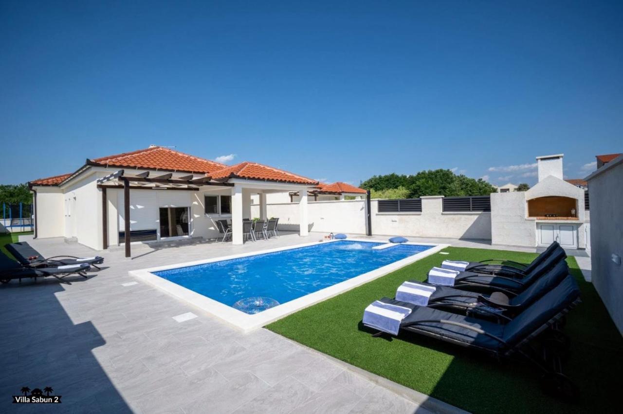 Villas Sabun - Modern House With Heated Pool Privlaka  Ngoại thất bức ảnh