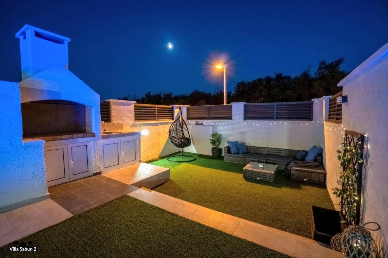 Villas Sabun - Modern House With Heated Pool Privlaka  Ngoại thất bức ảnh